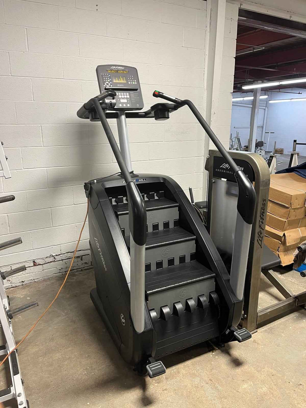 Life Fitness PowerMill Integrity Series Climber